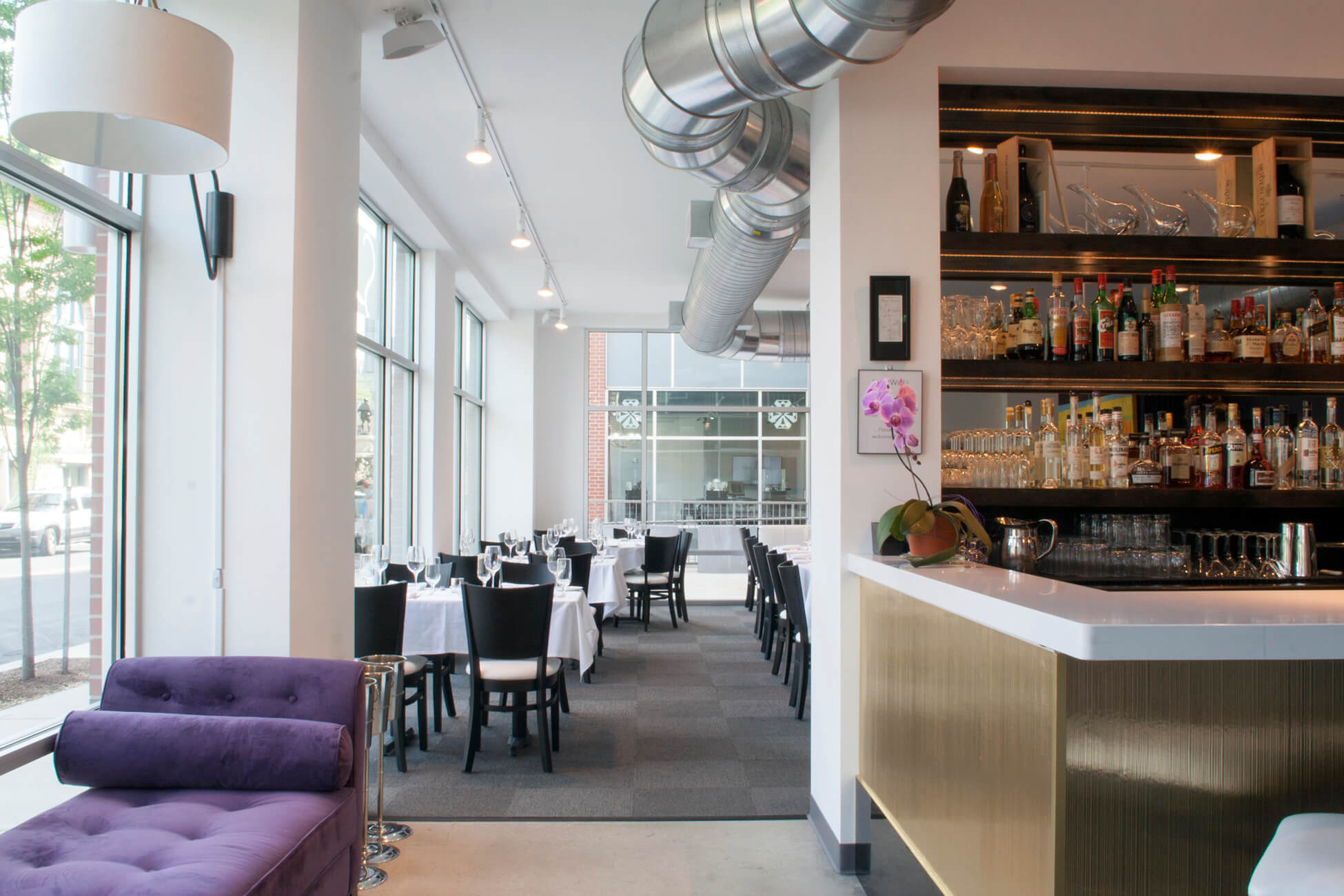 Senti Restaurant Dining Room and Bar